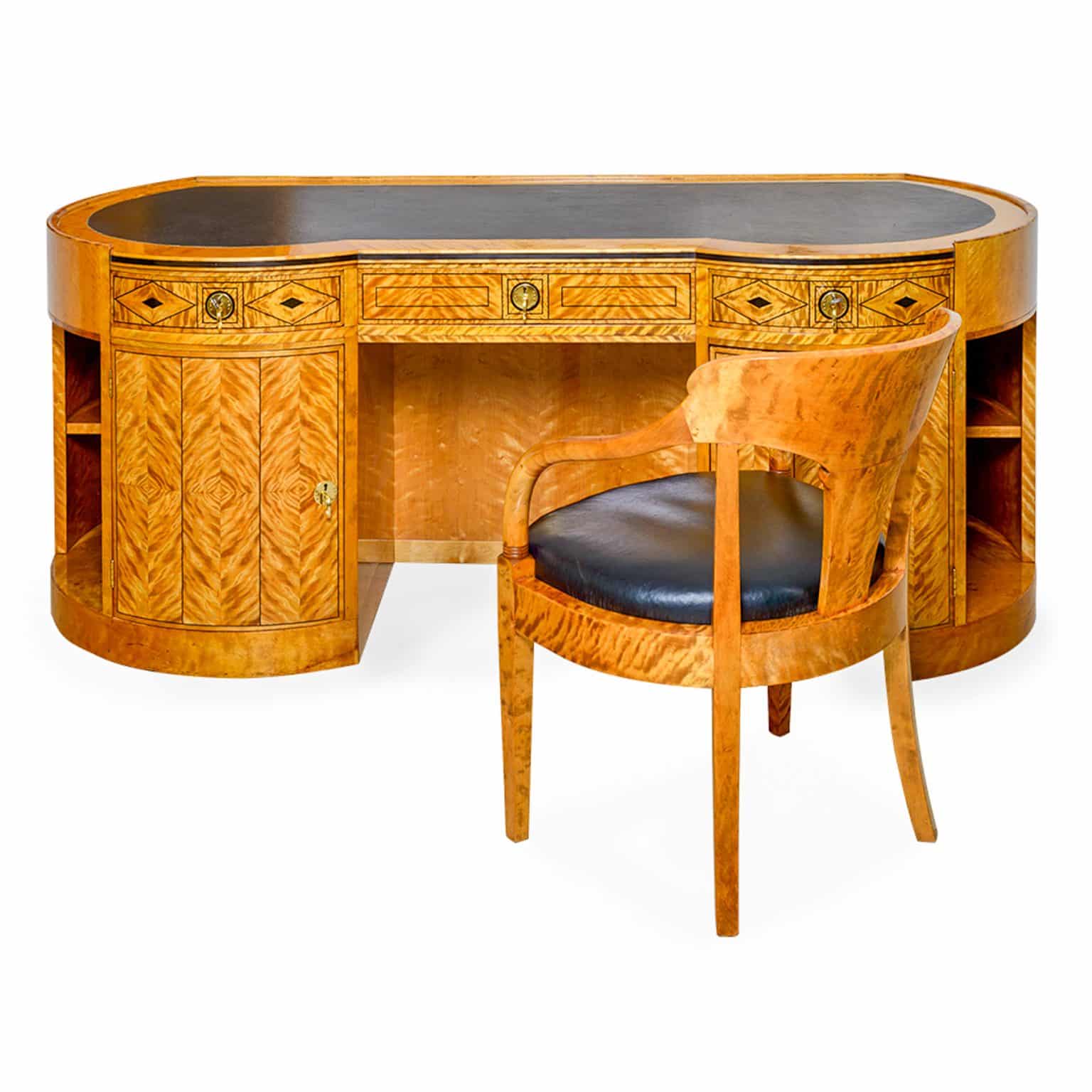 Schreibtisch mit Sessel Bruno Paul Vereinigte Werkstätten München um 1907 Birke und ebonisierte  Birne