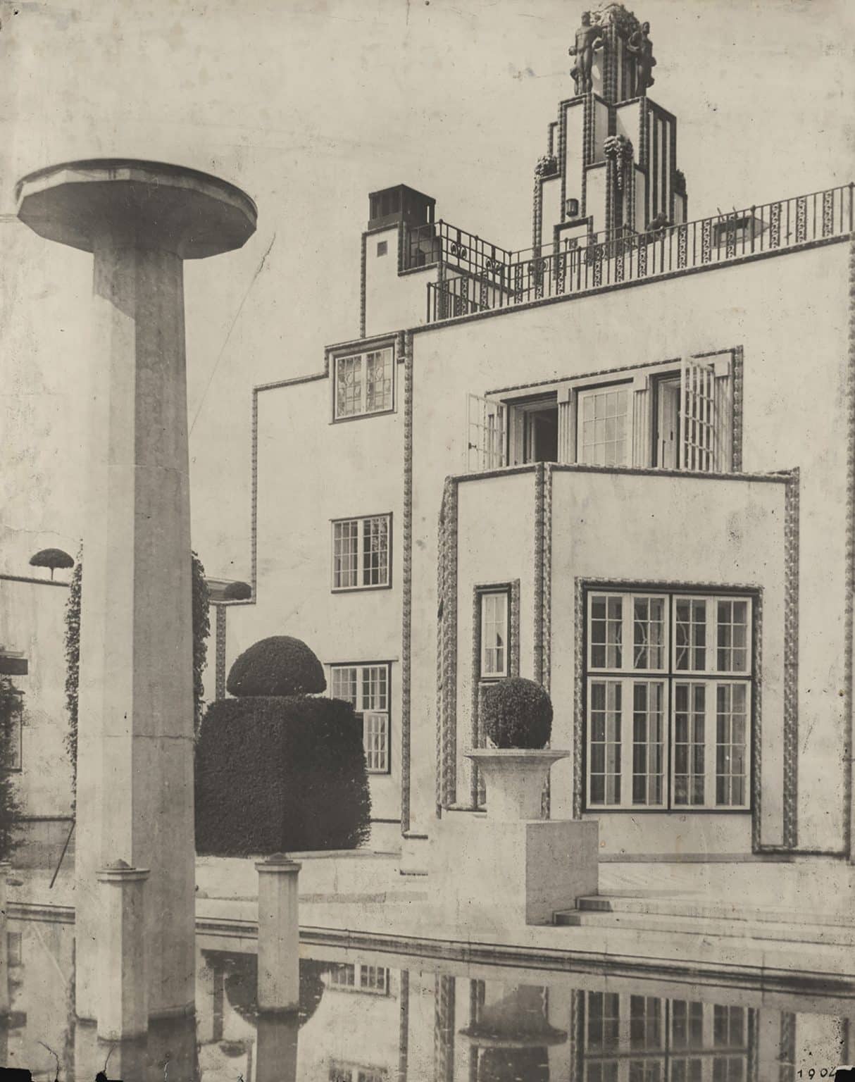 Josef Hoffmann and the Geometric Art Nouveau, part 1 