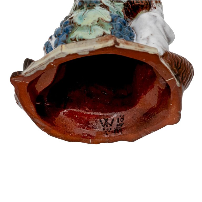 Faune am Weinstock Michael Powolny und Bertold Löffler Wiener Keramik um 1909 Keramik bunt glasiert markiert
