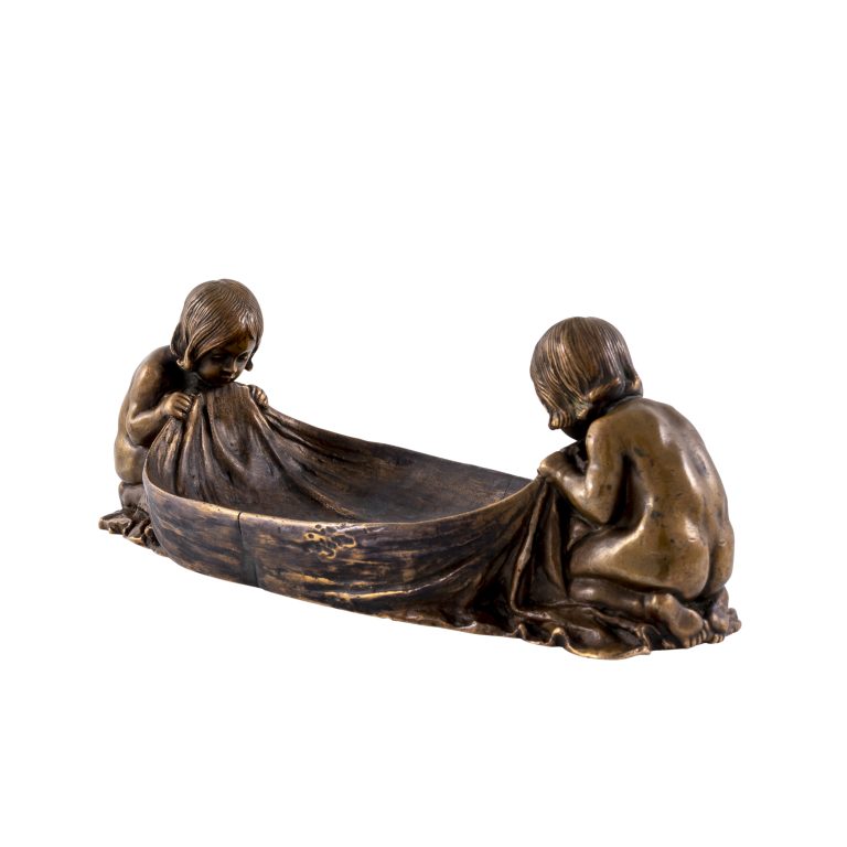 Bowl with two putti Gustav Gurschner K.K. Kunst-Erzgiesserei Wien ca. 1908 bronze cast patinated marked