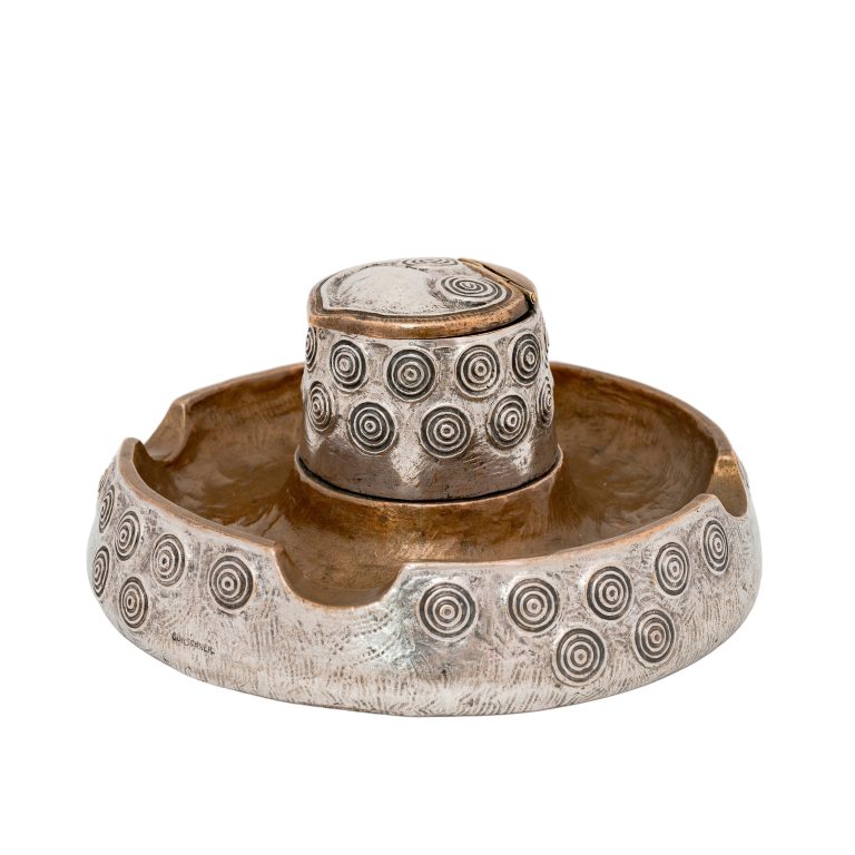 Ashtray with spiral decoration Gustav Gurschner K.K. Kunst-Erzgiesserei Wien ca. 1907 bronze silver-plated signed