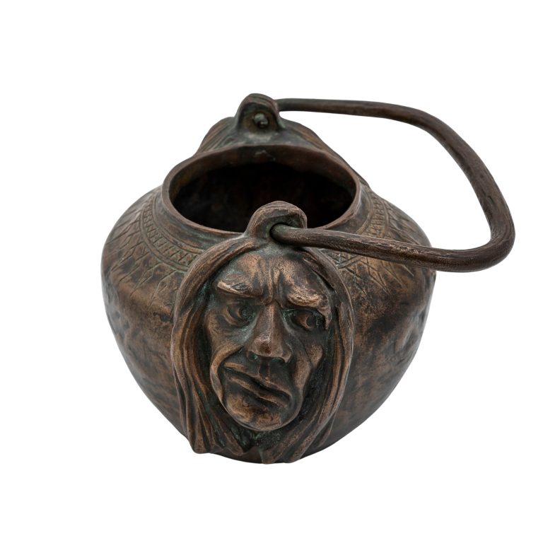 Small handle pot with theater masks Gustav Gurschner K.K. Kunst-Erzgiesserei Wien patinated bronze ca. 1899 signed