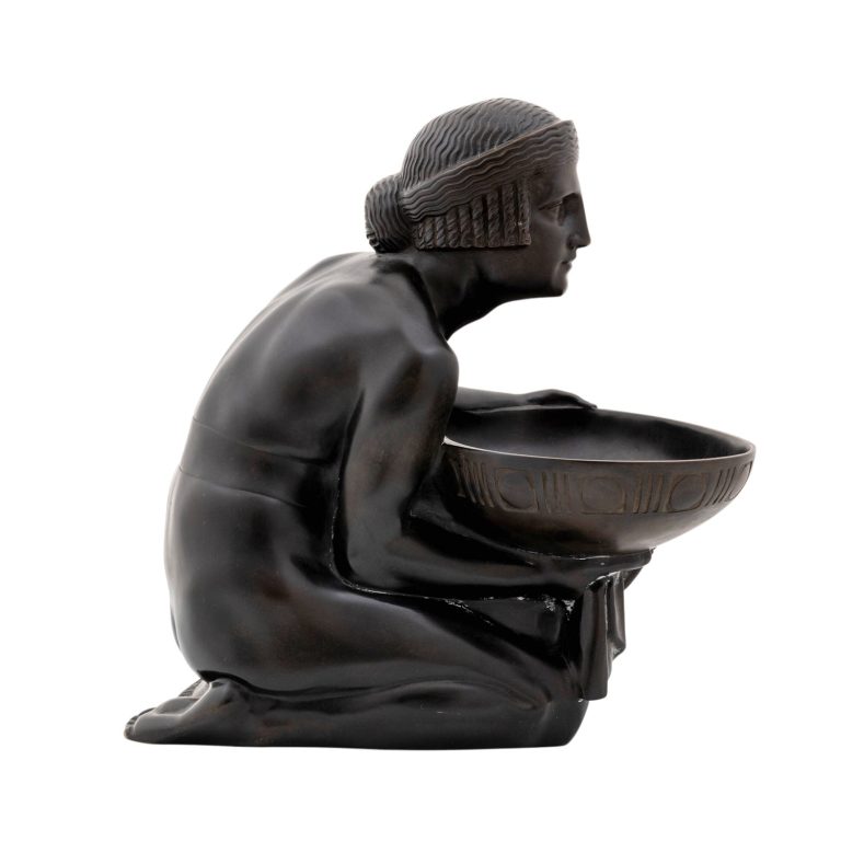 Large bowl-carrying woman Gustav Gurschner K.K. Kunst-Erzgiesserei Wien ca. 1906 bronze