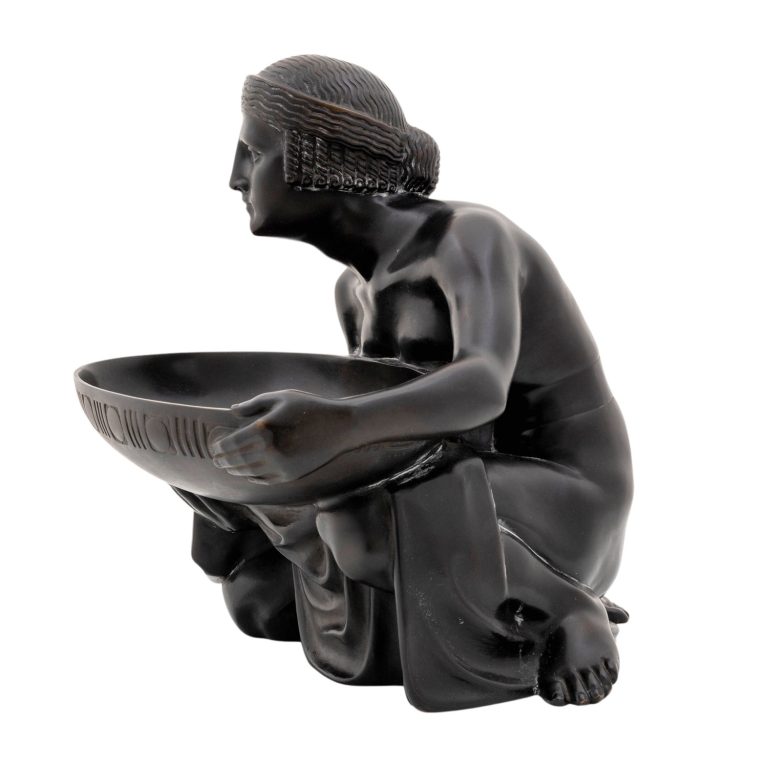 Large bowl-carrying woman Gustav Gurschner K.K. Kunst-Erzgiesserei Wien ca. 1906 bronze