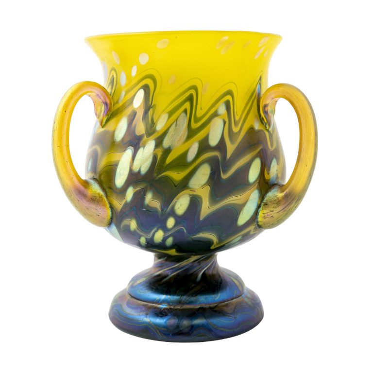 Vase mit Henkeln Johann Loetz Witwe Dekor Candia Cytisus um 1902