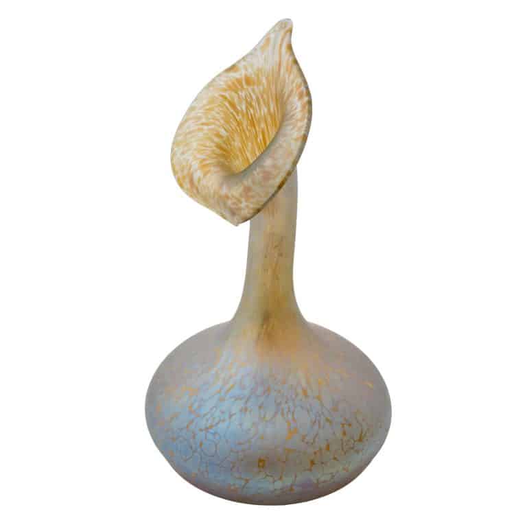 Jack-in-the-pulpit vase Johann Loetz Witwe decor Candia Medici ca. 1902