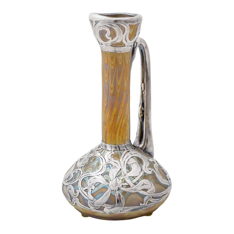 Kleine Henkelvase Johann Loetz Witwe Dekor Opal Phänomen Genre 6893 um 1900