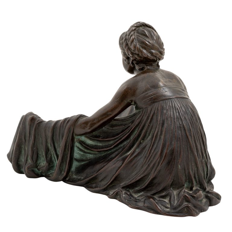 Schale Kniende Frau mit fließendem Gewand Gustav Gurschner um 1902 Bronze signiert