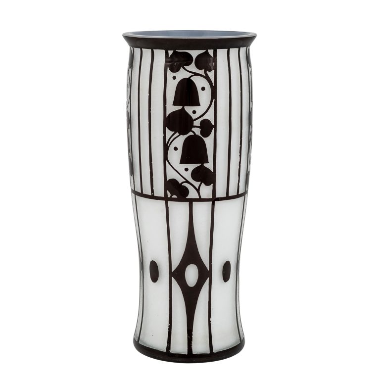 Vase mit geätztem Dekor Josef Hoffmann Johann Loetz Witwe Dekor Opal mit Schwarz um 1912